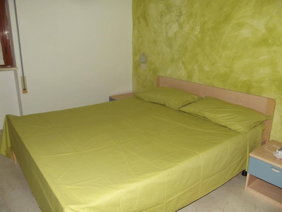 Hotel Sabbia D'Oro Pineto Eksteriør bilde