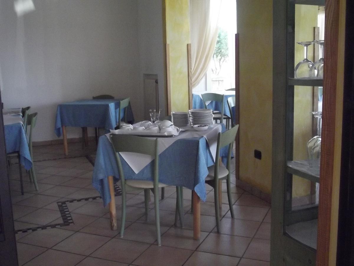 Hotel Sabbia D'Oro Pineto Eksteriør bilde